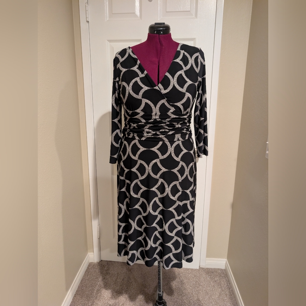 Evan Picone Black and White Long Sleeve Dress